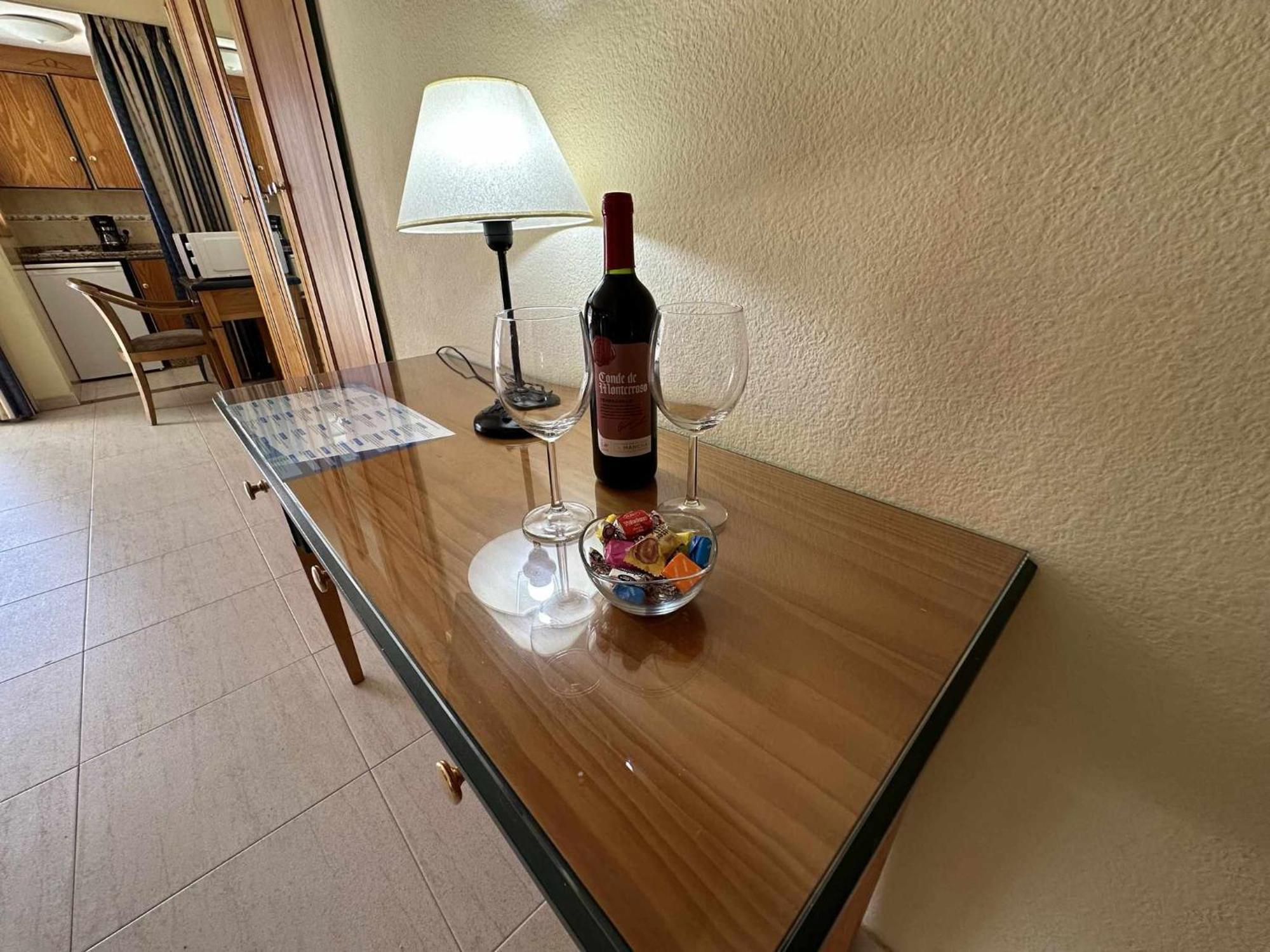 Estudio Pyr Privado Frente Al Puerto De Fuengirola Exterior foto